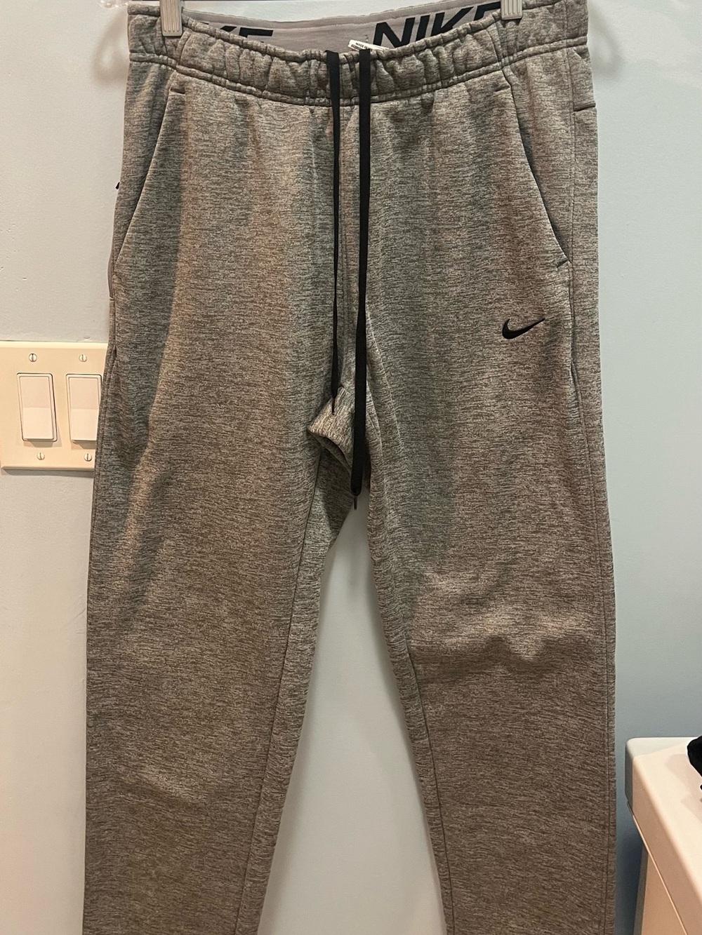 Nike Therma Fig Grey Heather Jogger Sweatpants Size Small for Men